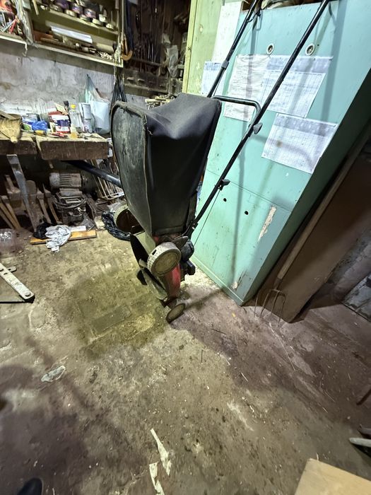 Бензинова косачка за трева Husqvarna