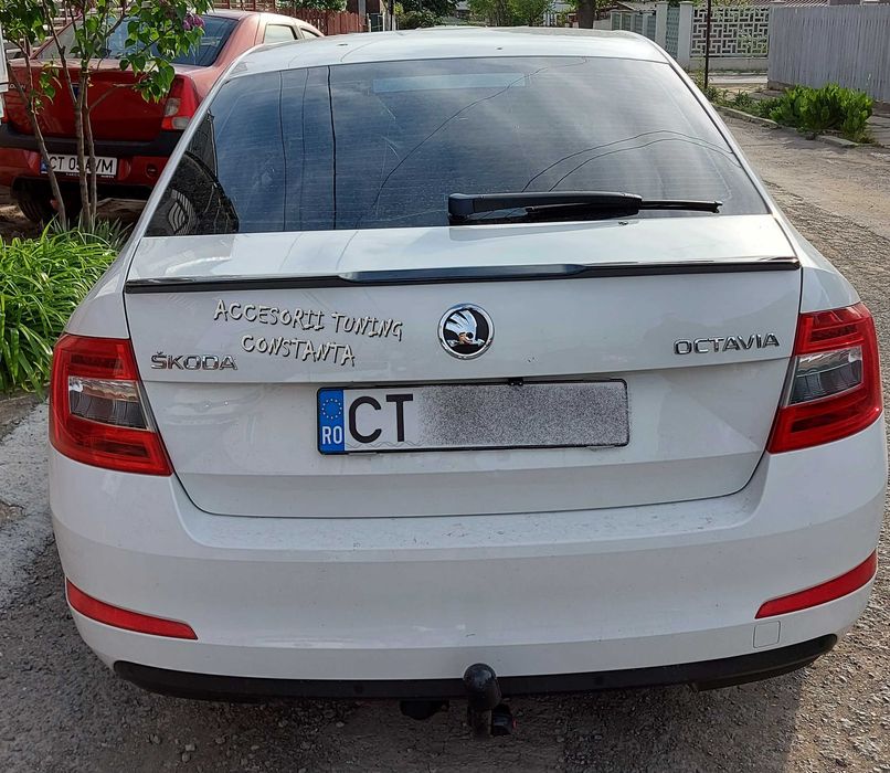 Eleron Portbagaj - Skoda Octavia 3 M4 Design Negru Lucios