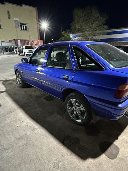 Ford Escort обменяю варианты