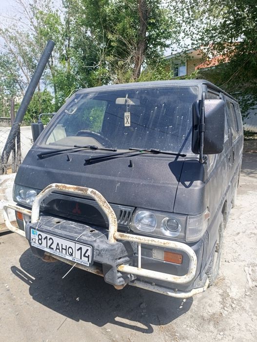 Продам mitsubishi delica