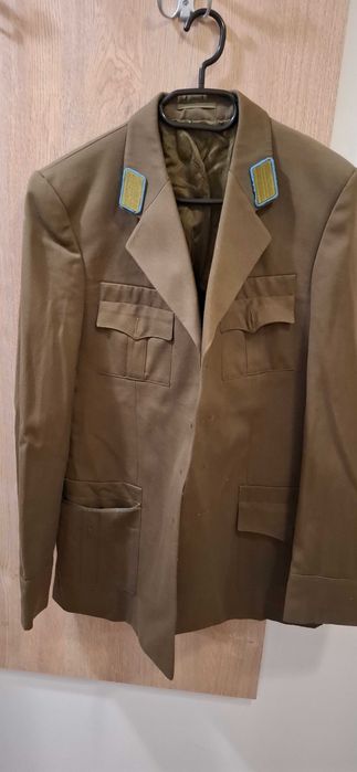 Военна униформа.