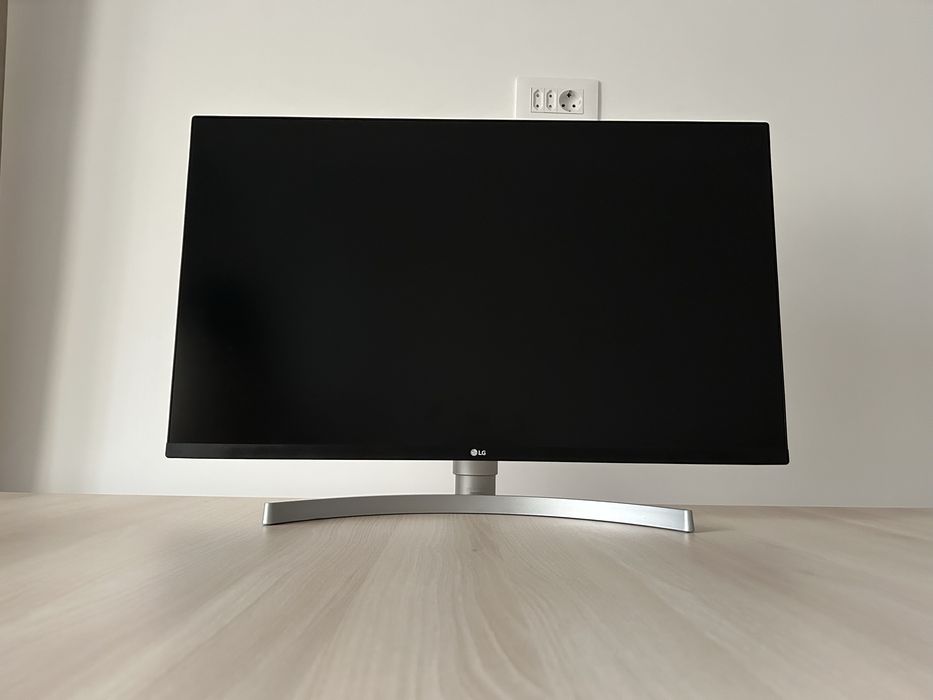 Monitor LG 31,5"
