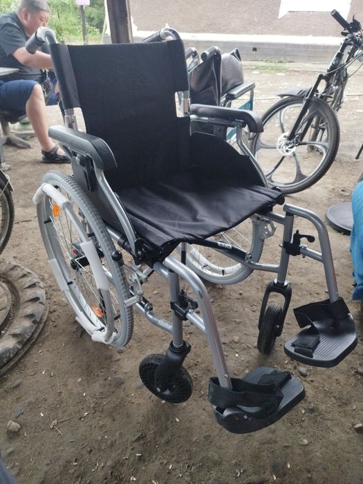 Инвалидная коляска