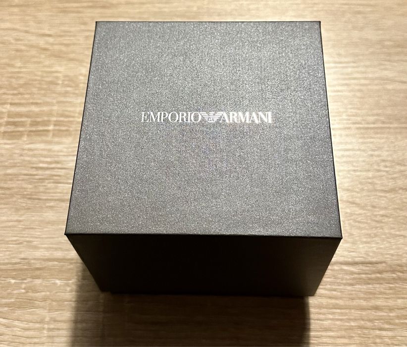 Часовник Emporio Armani