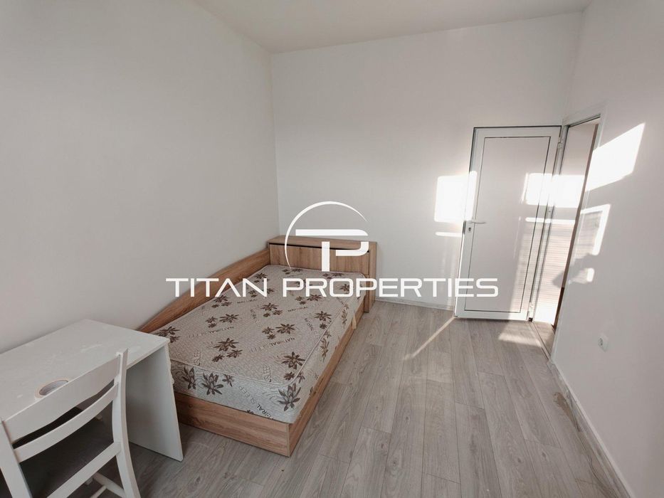 Дава се под наем Етаж от къща в Пловдив, Център - 130 кв.м за 500 € - Снимка #4