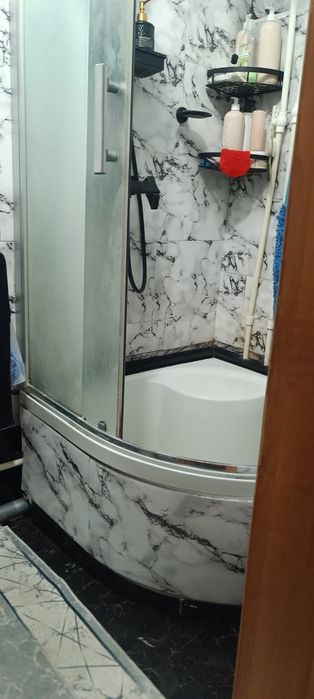Продам душевую кабину