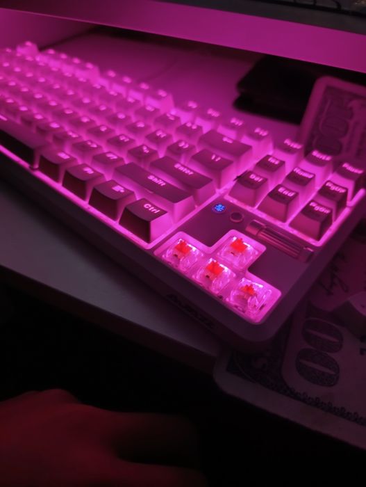 Продам клавиатуру ajazz