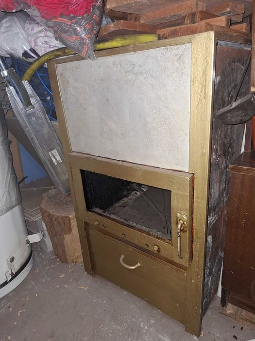 Камина на дърва с водна риза