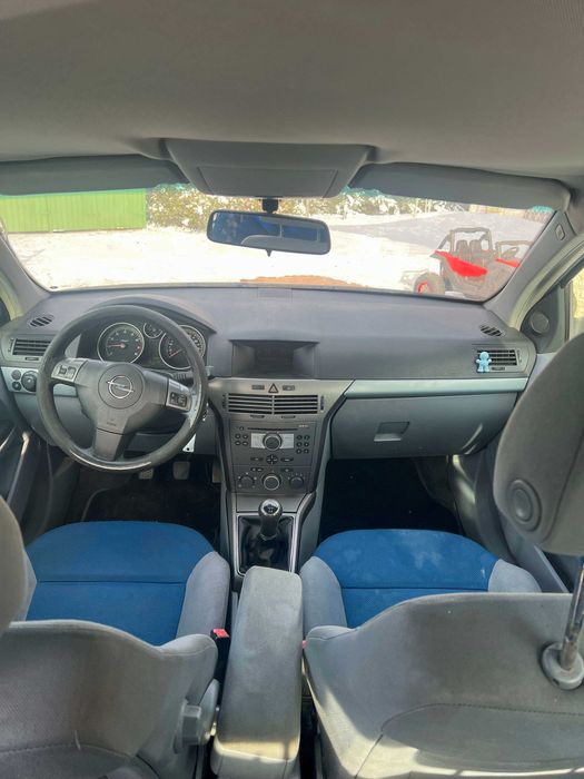 Opel Astra H - 1.6 benzina - 2004
