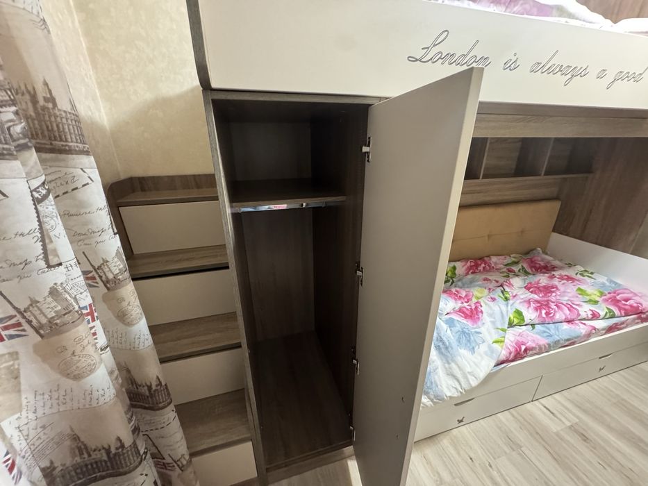 Продам шкаф-кровать со вторым ярусом без низа