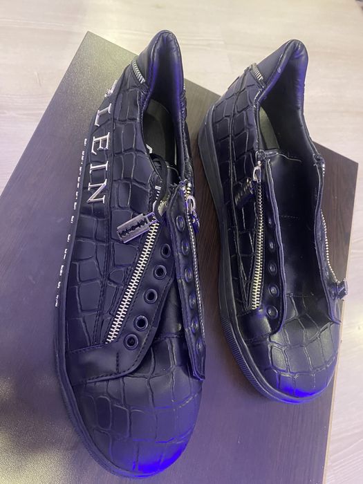 Vând Adidași Philipp Plein