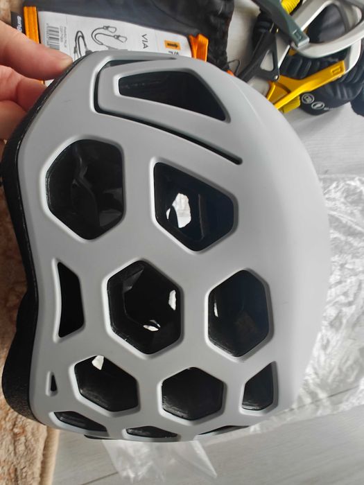 Echipament via feratta (2 seturi)