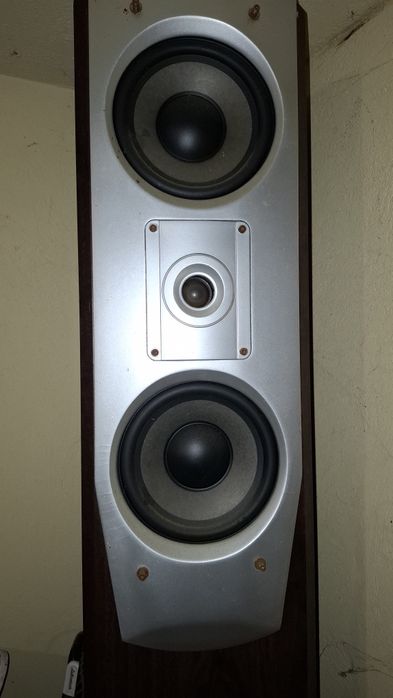 Sistem audio Kenwood