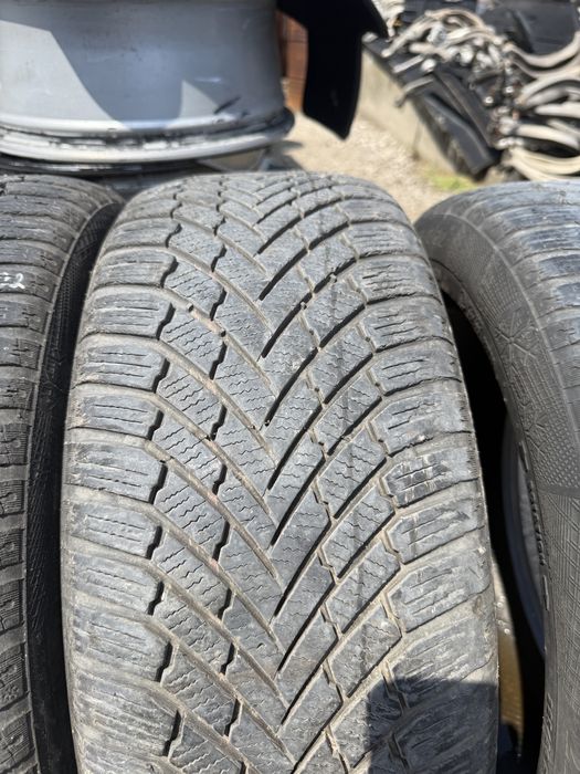 4 броя зимни гуми Continental 225/50 R17 Dot 1619 ном 502