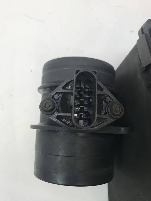 Suport carcasa filtru debitmetru aer 2.0 BLB BRE Audi A4 B7 A6 C6 4F