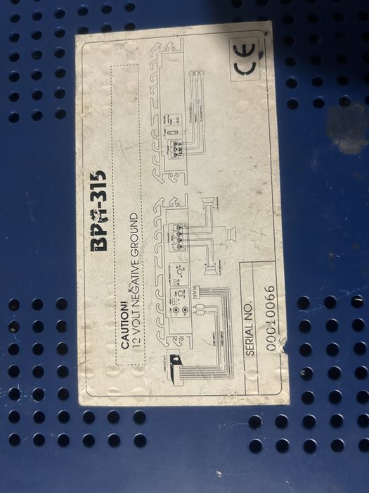 Amplificator subwoofer auto