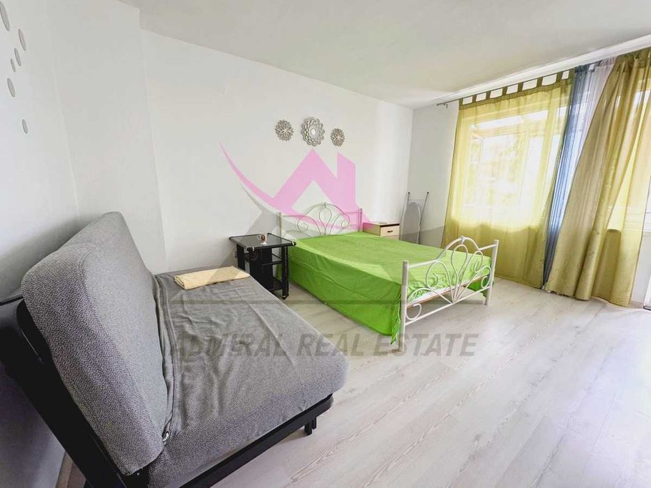 Дава се под наем Тристаен апартамент в Варна, Левски - 77 кв.м за 600 € - Снимка #1