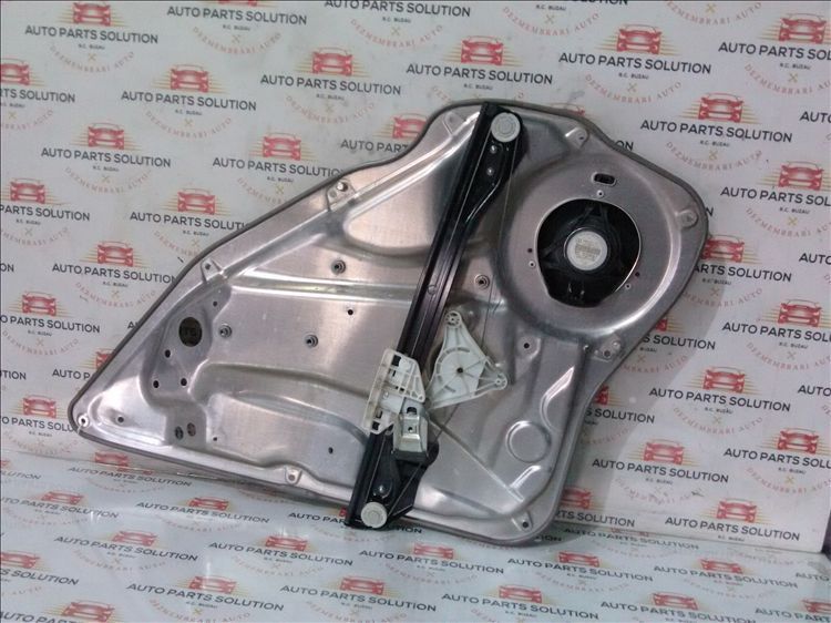 macara geam usa stanga spate m e class an fabr. 2011