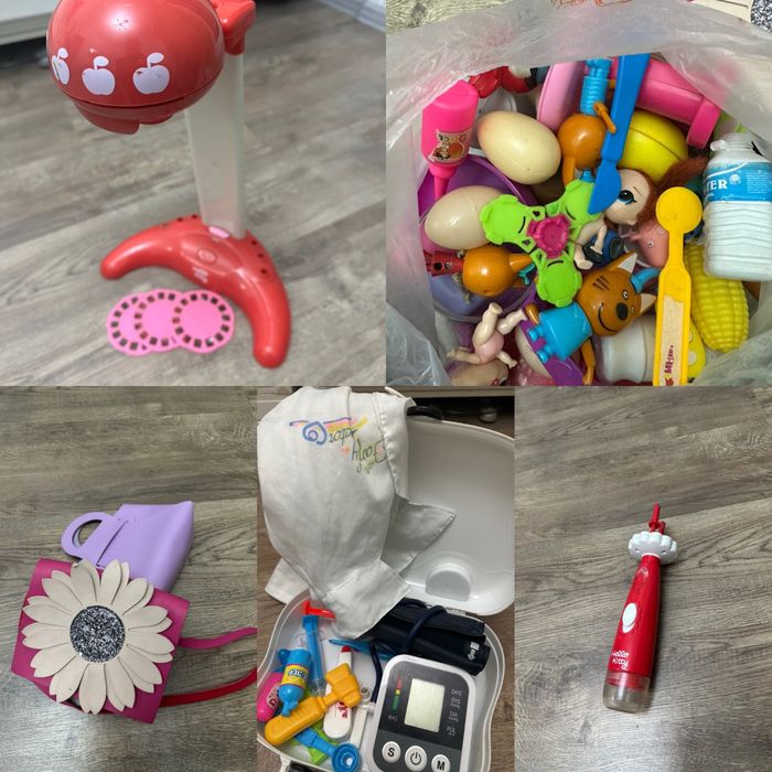 Набор разных игрушек