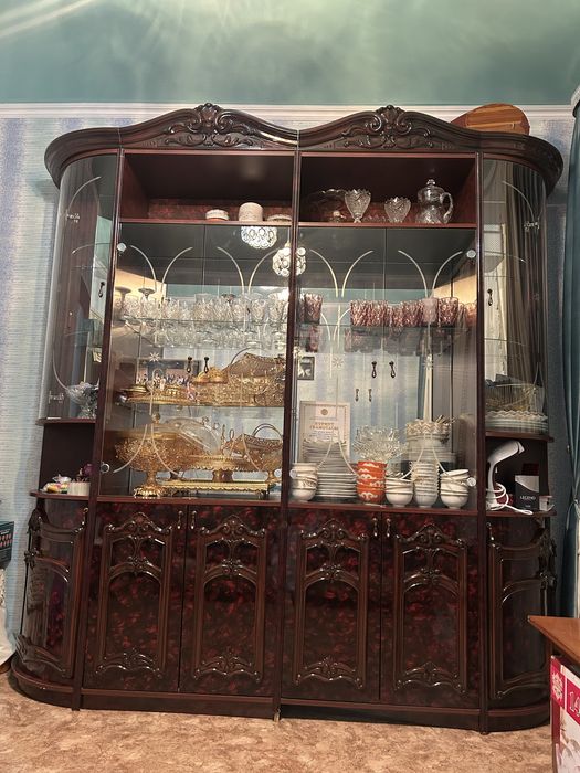 Продам стенку в отличном состоянии