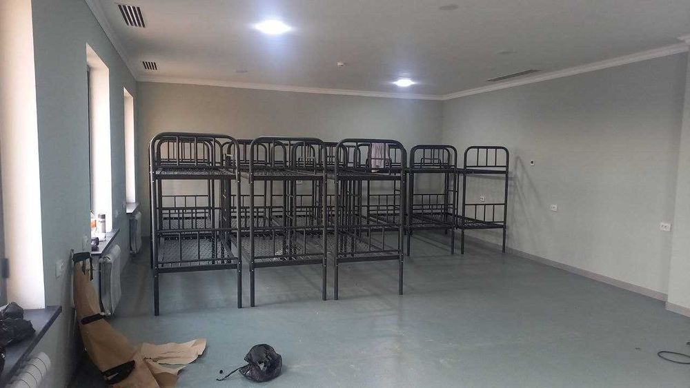 Кровать двух ярусная