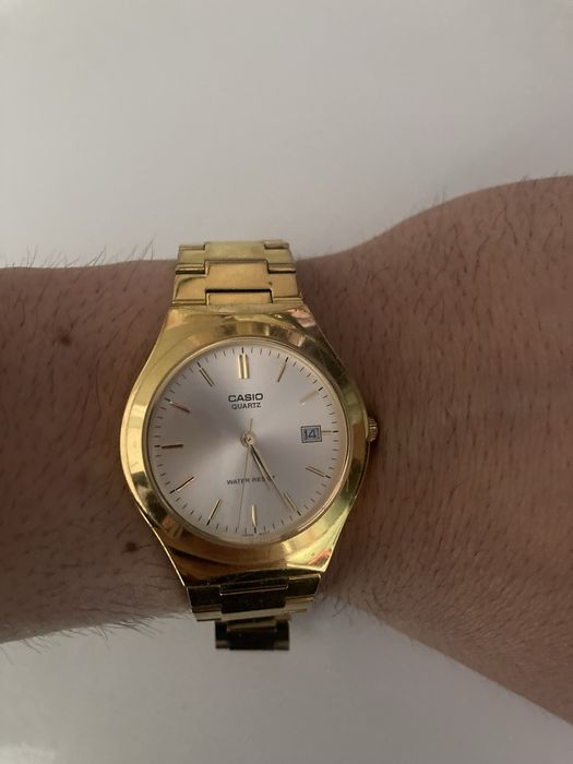 Casio часовник водоустойчив