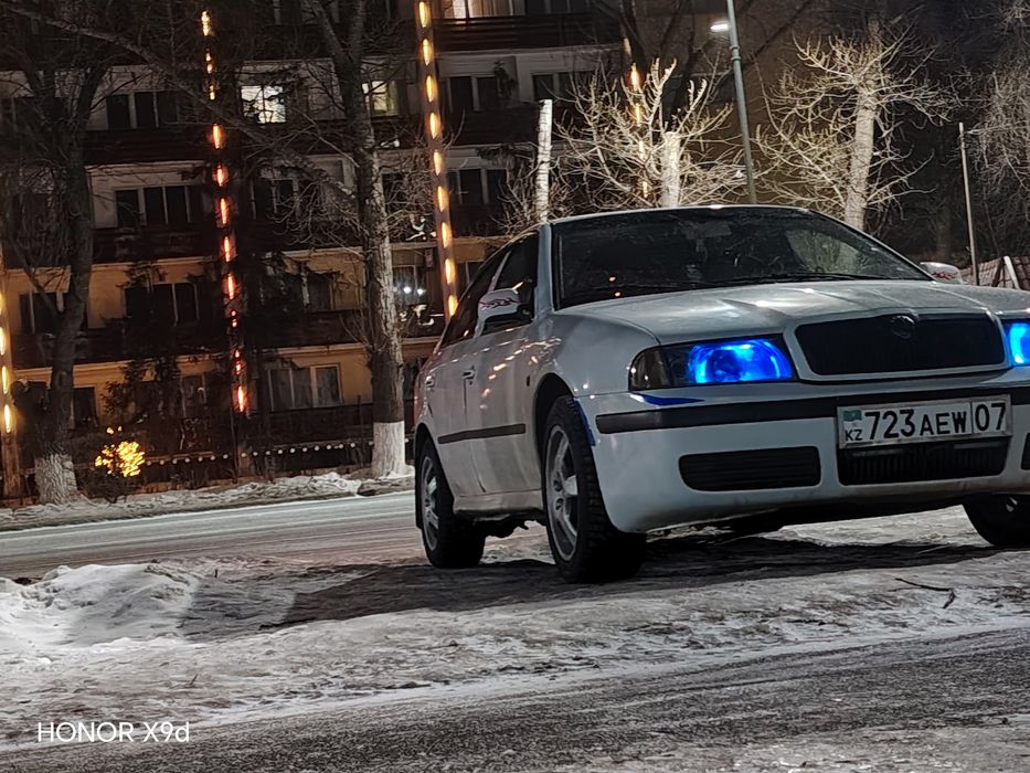 Легковой автомобиль