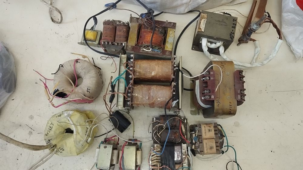 Transformatorlar sotiladi