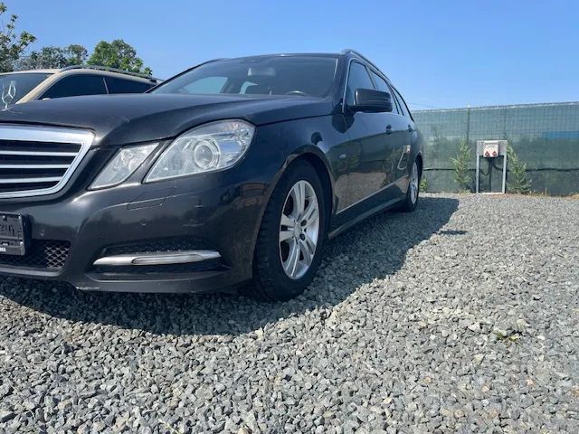 Dezmembrez Mercedes E 220 W 212 170 cp euro 5 Combi