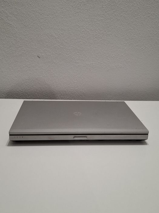 Laptop Hp procesor i7 , 16g ram , ssd 256g