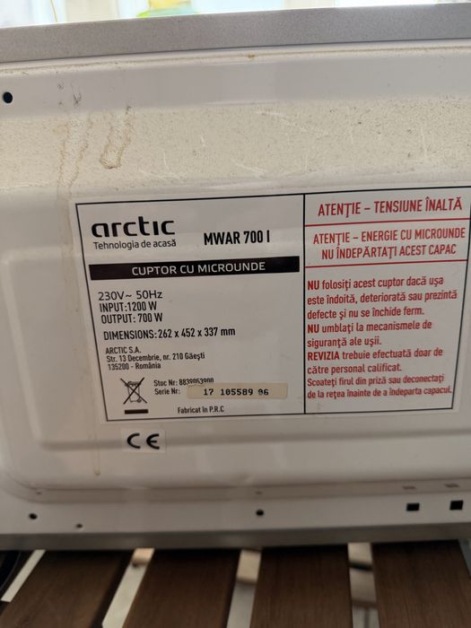 Cuptor cu microunde Arctic 700
