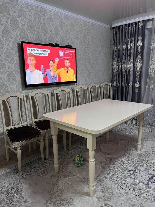 Стол со стулями продам