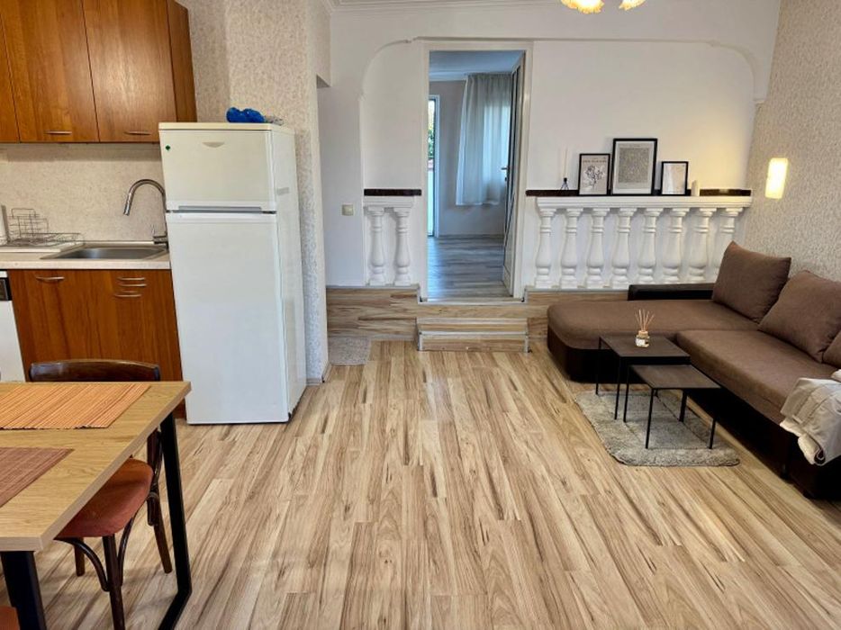 Дава се под наем Етаж от къща в София, Дружба 2 - 70 кв.м за 350 € - Снимка #1