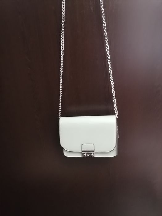 Дамска чанта в цвят мента