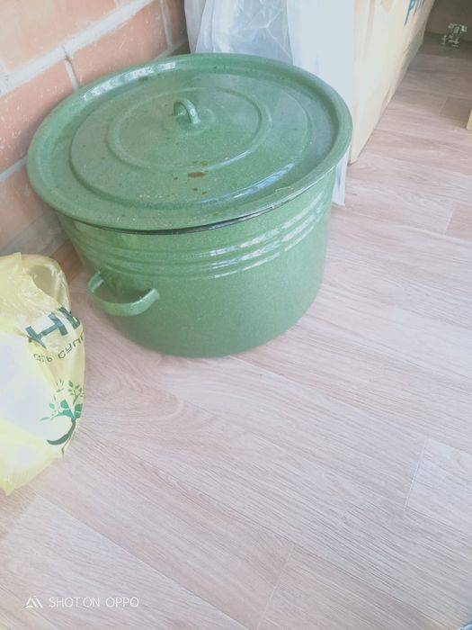 Продам эмаль кастрюл 30литр