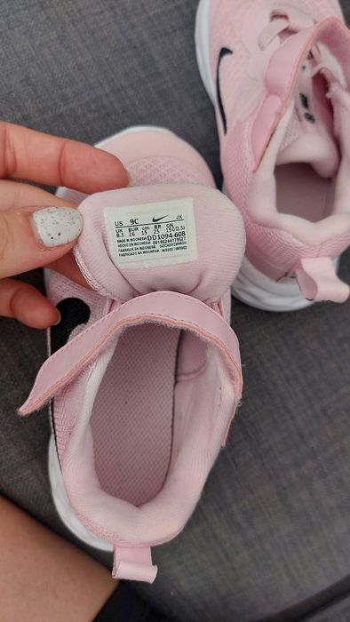 Бледо розови маратонки за момиче 26