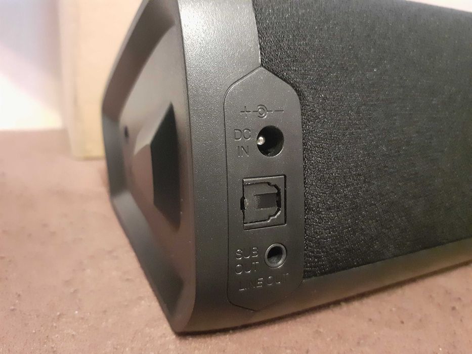 ЧИСТО НОВ саудбар. Bluetooth, AUX, оптичен вход, изход за акт. буфер.