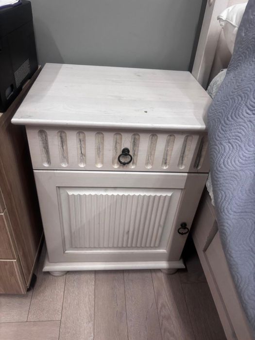 Продам спальный гарнитур