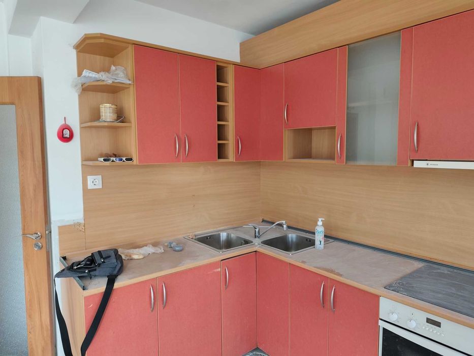 Продавам кухня втора употреба