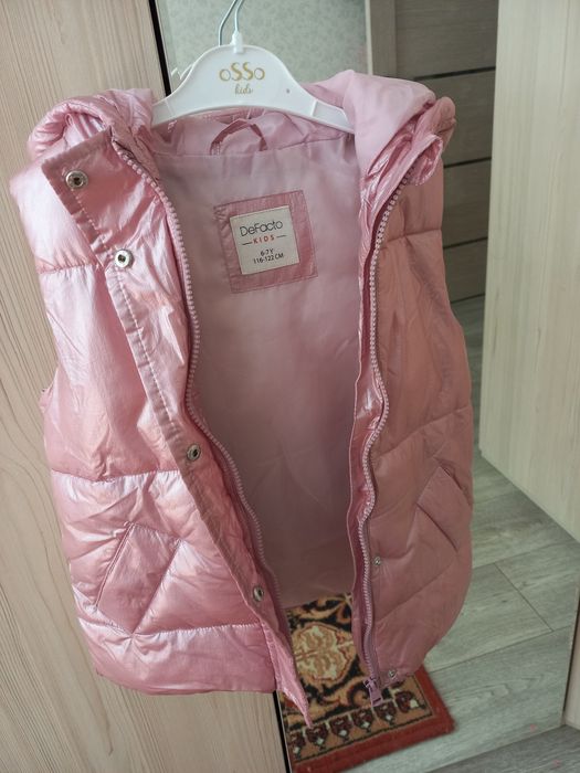 Жилет для девочки 5-6 лет