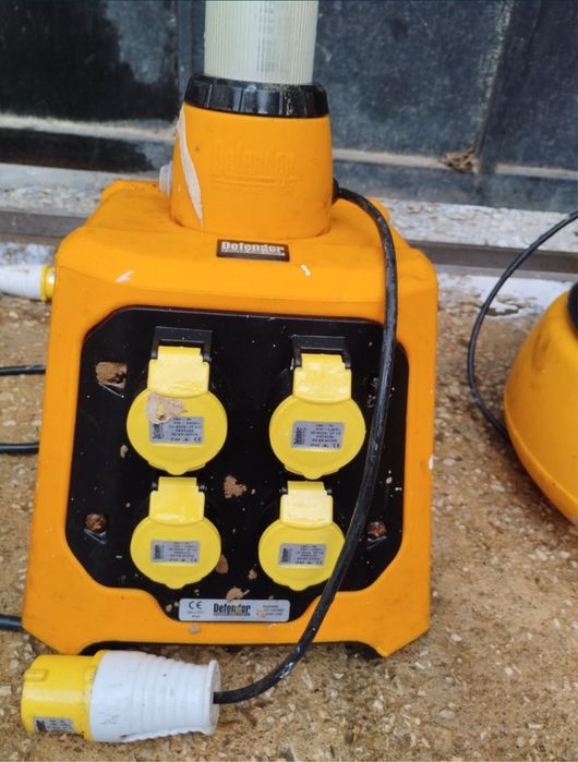 Водоустойчиви лампи фенери с разклонител за индустрията гараж