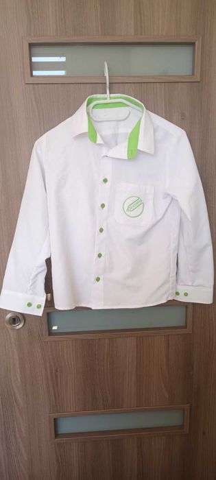 Униформа за момче, 32 СУИЧЕ