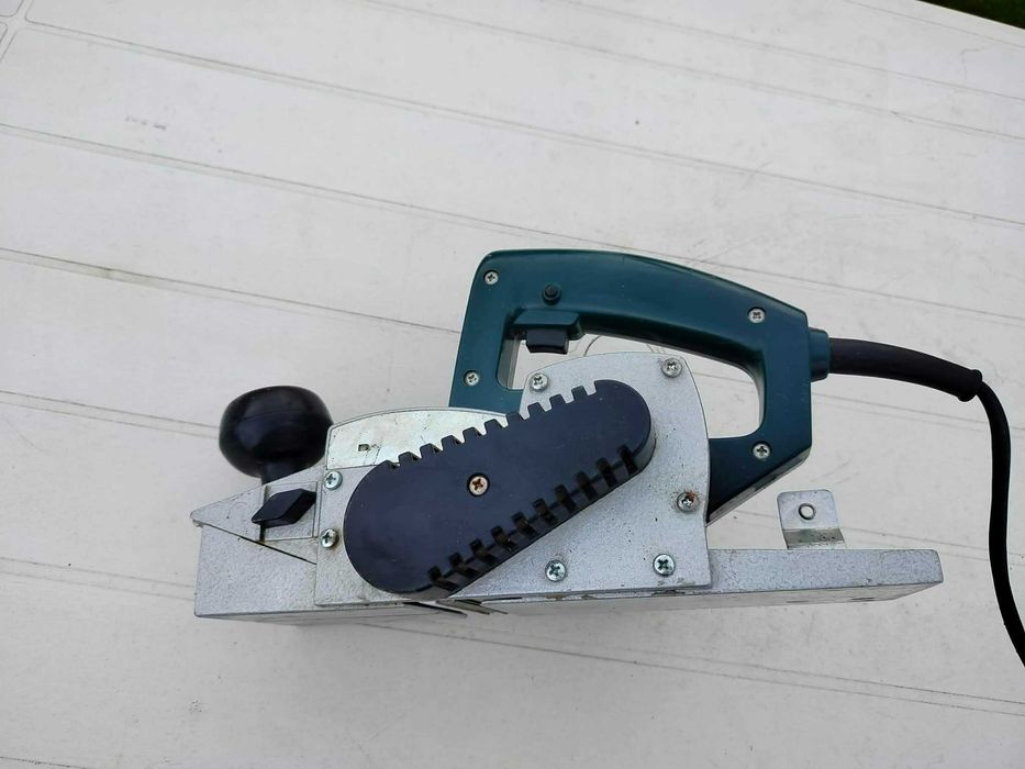 Електрическото ренде на METABO 4382  Germany