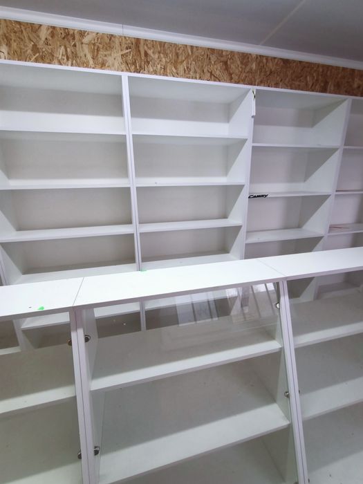 Продам витрину б/у