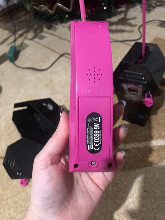 Телефон Monster High