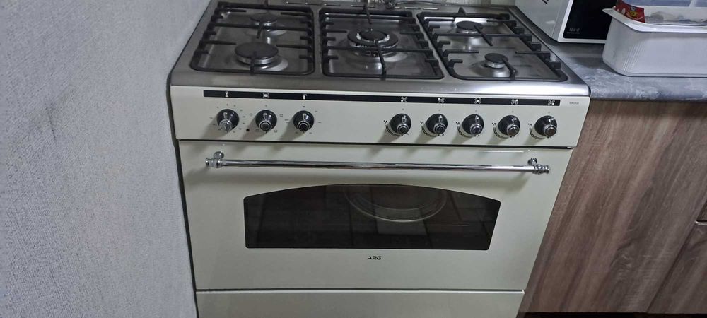 Продам плиту газовую