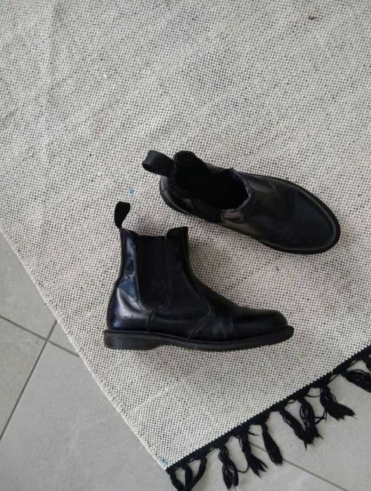 Dr Martens 39 flora черни боти обувки ботуши Челси