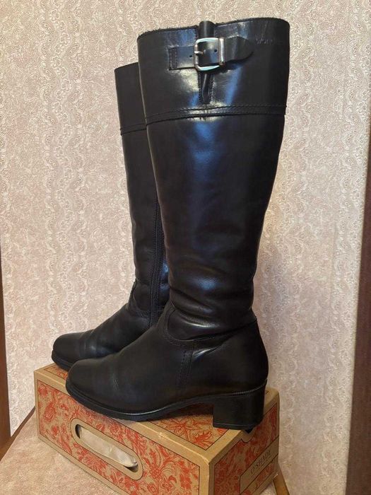 Сапоги женские кожанные