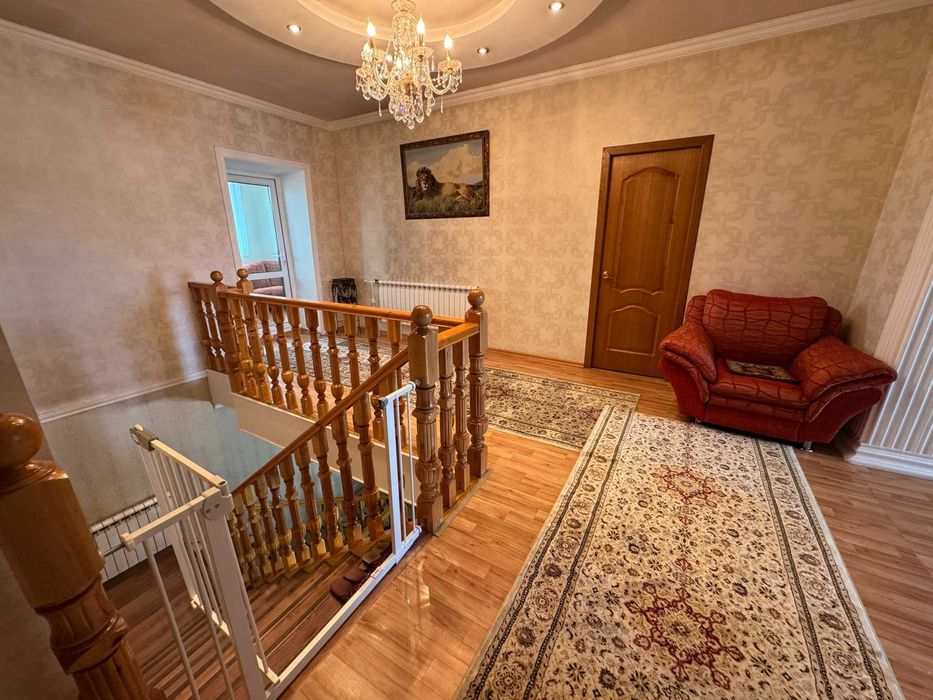 6-ком коттедж в Сортировке. Все коммуникации центральные. S=338м².