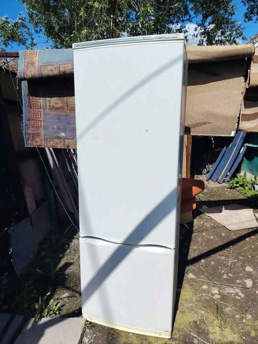 Продам холодильник атлант